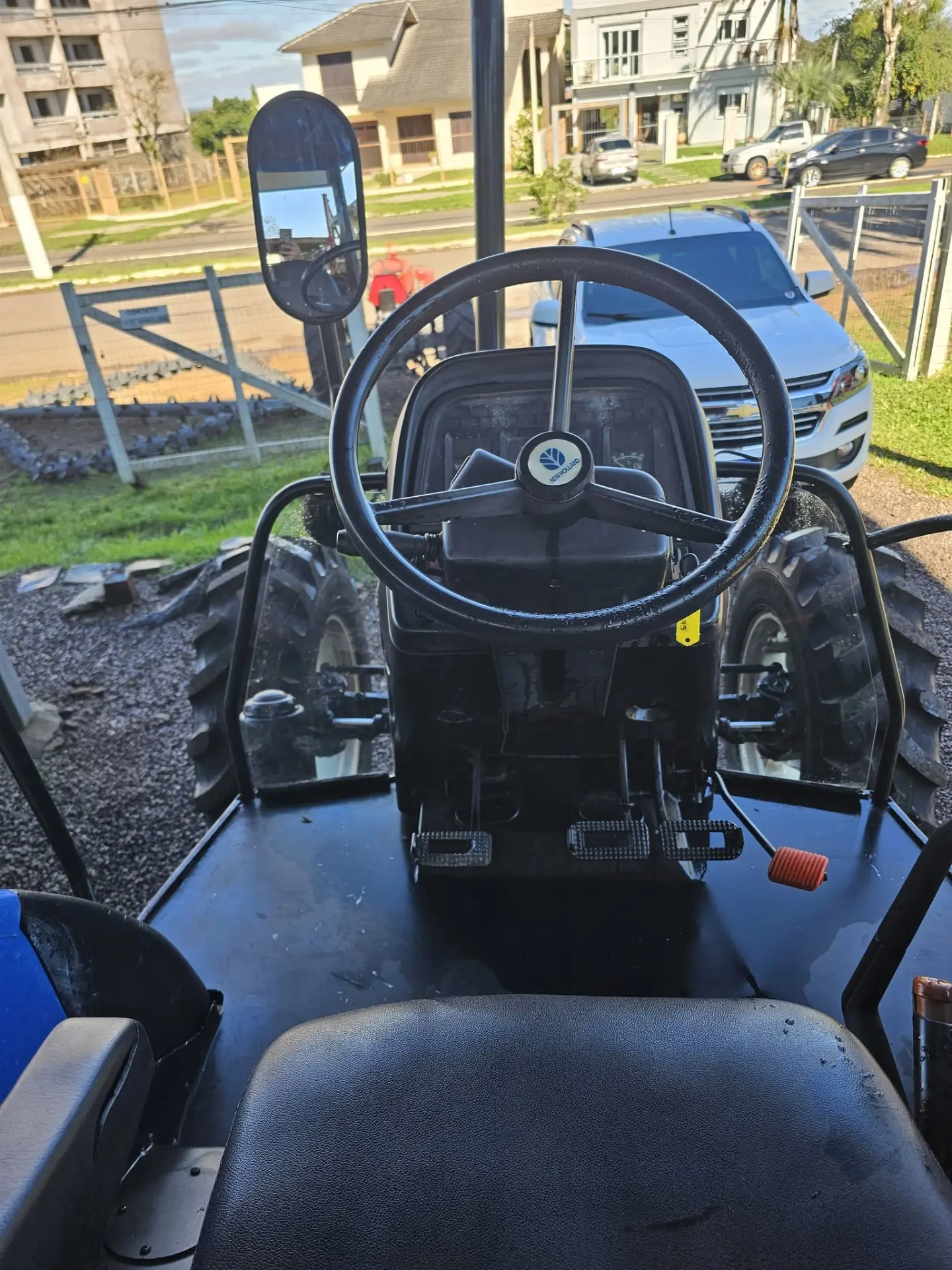 Trator New Holland TL 75E 4x4 — foto 4