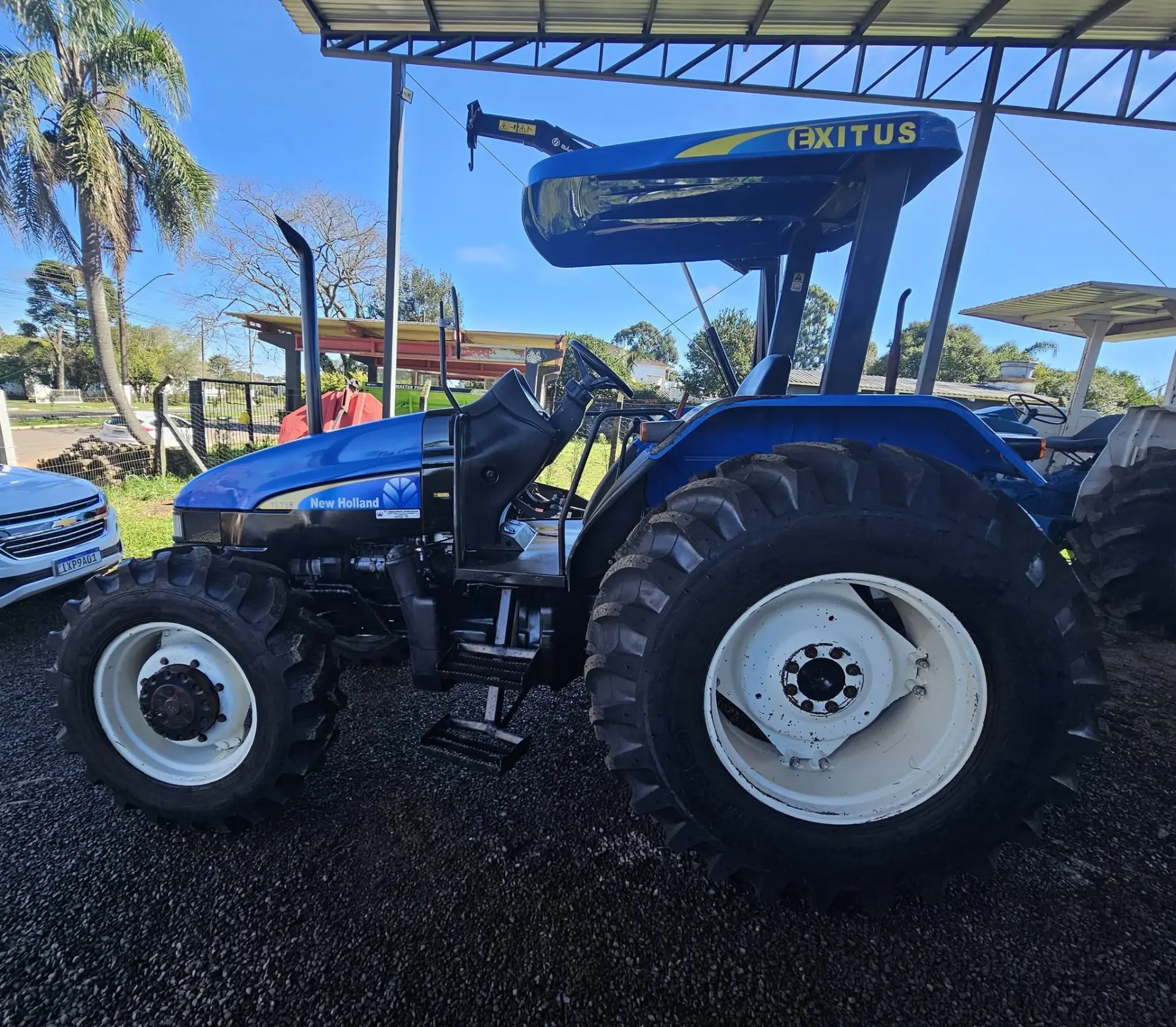 Trator New Holland TL 75E 4x4